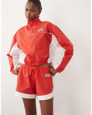 ASOS Weekend Collective Co-Ord Track Runner Short - Rood