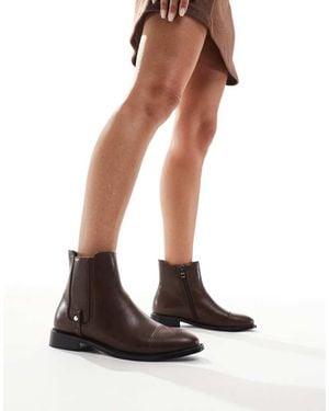 London Rebel Scarlett Refined Chelsea Boots - White