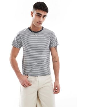Cotton On Cotton on – t-shirt mit en mikrostreifen - Grau