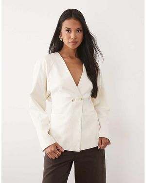 ASOS Americana Blanca Con Doble Botonadura Y Mangas Murciélago - Neutro