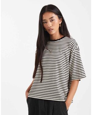 Aware Drop Shoulder T-shirt - Grey