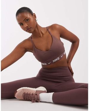 Nike Sujetador Deportivo Morado Oscuro De Sujeción Ligera Dri-Fit Indy De - Marrón