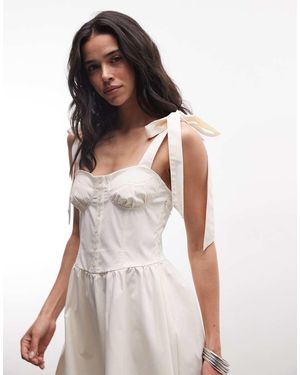 Monki Vestito Al Ginocchio Con Dettaglio A Bustino - Bianco