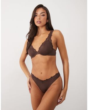 ASOS Lilah mikrofaser-string mit spitzenbesatz - Braun
