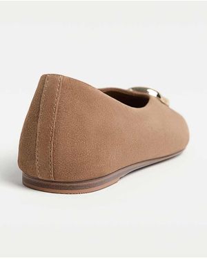 Stradivarius Split Leather Ballet Flats With Detail - Natural