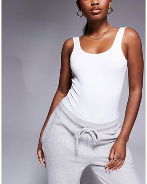 4505 Intimate Low Back Seamless Active Bodysuit - White