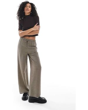 New Look Wide Leg Check Trousers - White