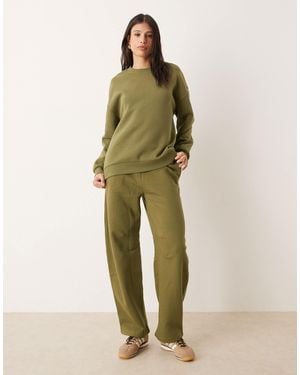 ASOS Asos Design Tall Barrel Leg Brushback jogger - Green