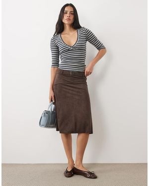 Motel Suzu Faux Suede Buckle Midi Skirt - Natural