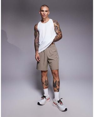 4505 Icon 7 Inch Quick Dry Training Shorts With Zip Pockets - Natural
