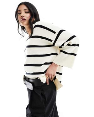 Vero Moda Maglione Morbido A Righe Bianche E Nere Con Scollo A V - Nero