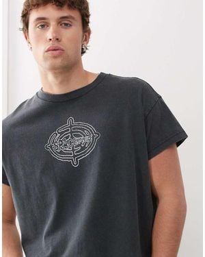 Weekday T-Shirt Squadrata Slavato Con Maniche A Sbuffo E Stampa - Nero