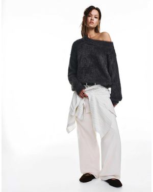 Pull&Bear – asymmetrischer pullover aus kunstpelz - Weiß