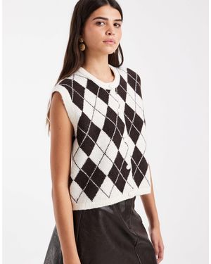 Vero Moda Cropped Knitted Vest - Black