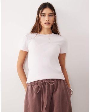 ARRANGE Sculpted Crew Neck T-Shirt - White