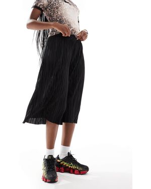 Collusion Relaxed Plisse Long Short - Black