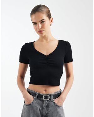 ONLY V-neck Ruched Detail Ribbed Crop T-shirt - Black