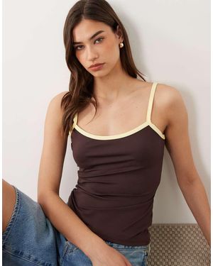 ASOS Hemdje Met Gele Contrasterende Biezen - Zwart