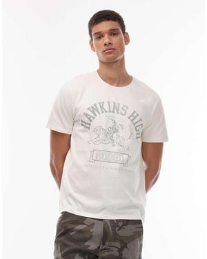 Wrangler X Stranger Things Hawkins High Front Print T-Shirt - White