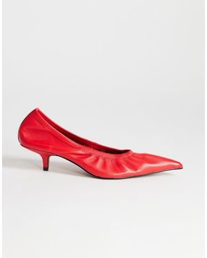 TOPSHOP Arizona Faux Leather Ruched Kitten Heel Court Shoes - Red