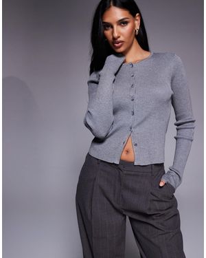 Kaiia – knapp geschnittene strickjacke - Grau