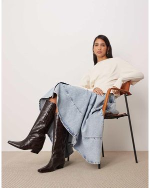 ARRANGE Botas Por La Rodilla Marrones Efecto Piel De Cocodrilo De Estilo Wéstern De Cuero Premium Noa De Asos Design - Multicolor