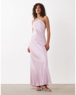 Pretty Lavish Yvette - robe longue dos nu en satin - lilas - Rose