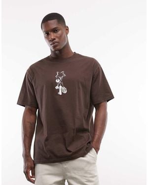 Element Keychain Chest Graphic T-shirt - Brown