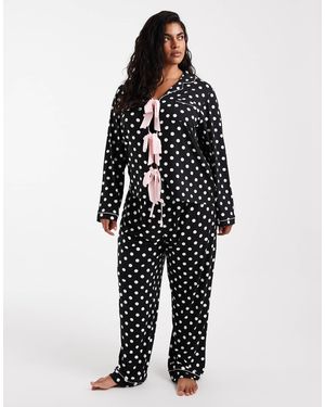 Loungeable Curve ensemble pyjama chemise à col tailleur et pantalon à pois - Noir