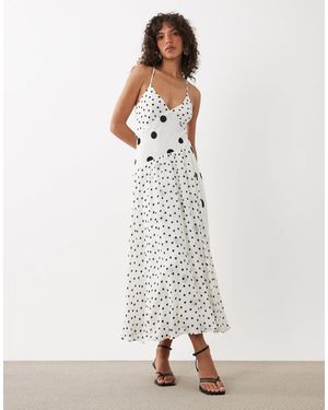 Nobody's Child Nobodys Child Occasion Dani V-neck Cross Back Maxi Dress - White