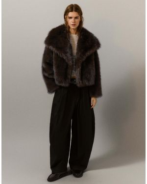 Pull&Bear Kurzer faux-fur-mantel - Schwarz