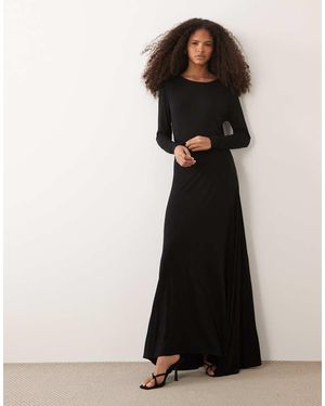 Iyal Jersey Scoop Neck Floaty A-line Maxi Dress - Black