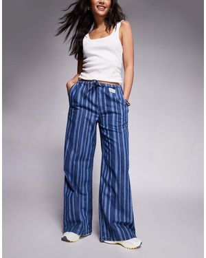 ASOS Vaqueros Ligeros Con Raya Diplomática De Weekend Collective-Azul
