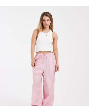 Only Petite Pantalones Rosas A Rayas De Pernera Ancha De