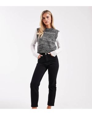 Only Petite Vaqueros Negros De Pernera Recta Y Talle Alto Emily De