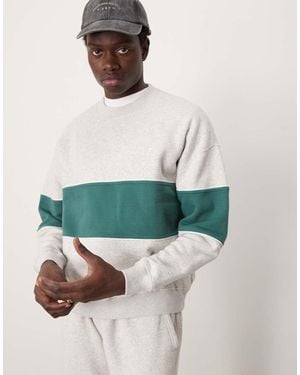 Abercrombie & Fitch Crew Neck Sweatshirt - Grey