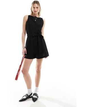Monki – ärmelloser playsuit - Schwarz