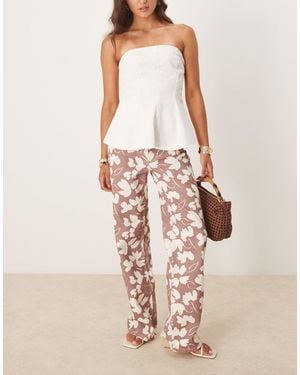 ASOS Jean dad à imprimé fleurs - rouille - Rose