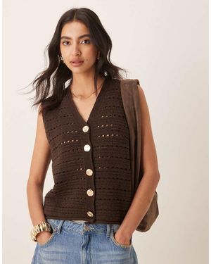 ASOS Grofgebreide Gilet Met Goudkleurige Knopen - Bruin