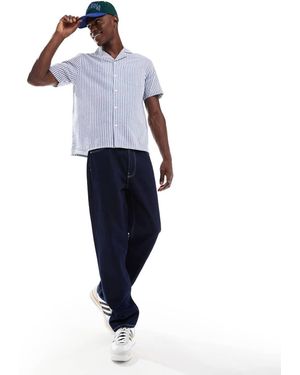 Another Influence Camisa Azul Y Blanca A Rayas Con Cuello De Solapas De -Azul Marino