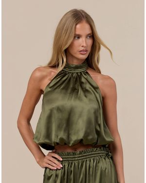 Wanderdoll Top coordonné en satin à col montant et dos nu à ourlet boule, olive - Vert