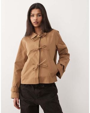 Vila Korte Trenchcoat Met Vlinderstrik - Naturel