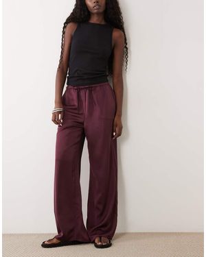 Pretty Lavish Satijnen Broek Met Trekkoord En Wijde Pijpen - Rood