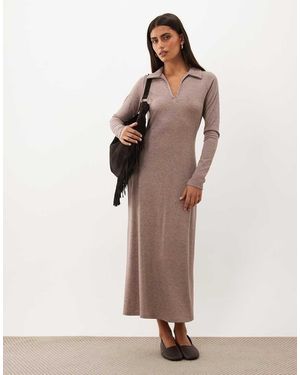 Nobody's Child Ribbed Soft Collared V-neck Long Sleeve Maxi Dress - Natural