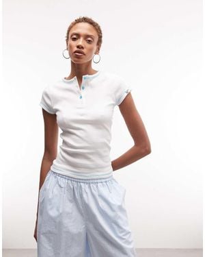 Collusion Short Sleeve Henley T-shirt With Contrast Stitch - White