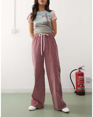 Monki Trainingsbroek Van Corduroy Met Wijde Pijpen En Zijstreep - Rood