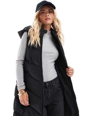 Threadbare Petite Gewatteerde Bodywarmer Met Capuchon En Lange Pasvorm - Zwart