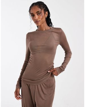 ASOS – langärmliges lounge-oberteil - Braun