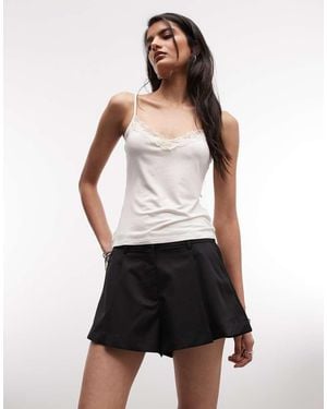 Monki Geplooide Elegante Short - Wit