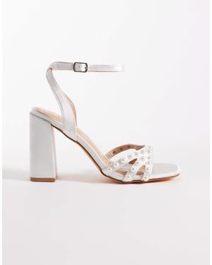 SEQWL Wide Fit Clark Pearl Embellished Block Heeled Sandal - Metallic
